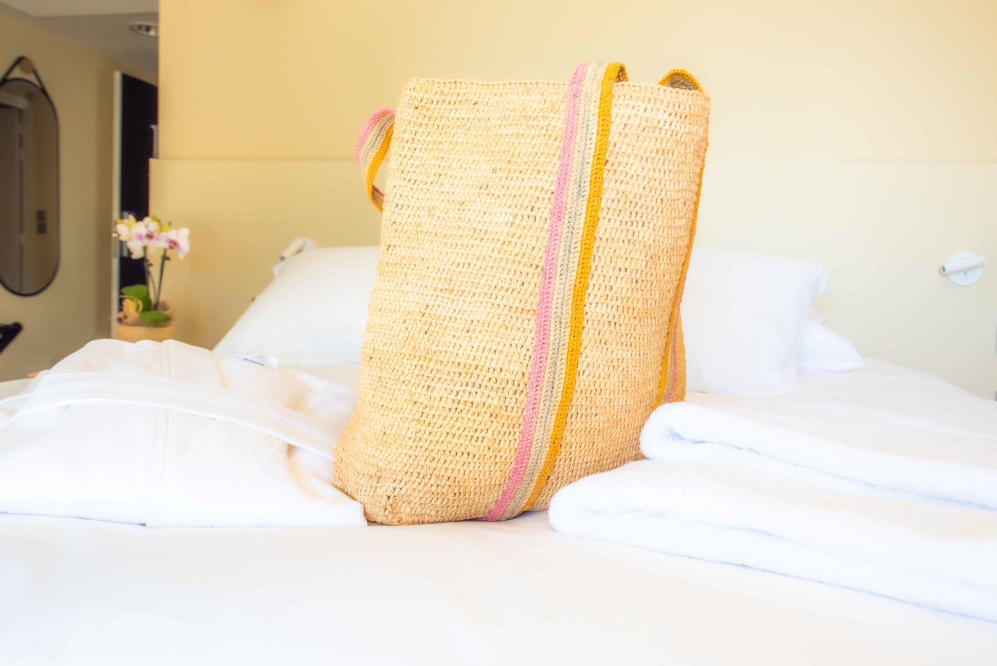 deco-sac-lit-hotel-scaled